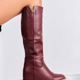 Sofía - Botas con V Burdeos de Piel Sintética con Cuña Interna