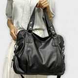 Elegante bolsa hobo de hombro