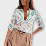 Blusa con cuello clásico